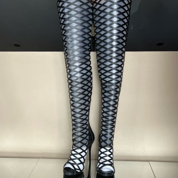 Lust For Life FIXX Black Cut Out Thigh Boots - Picture 5 of 15